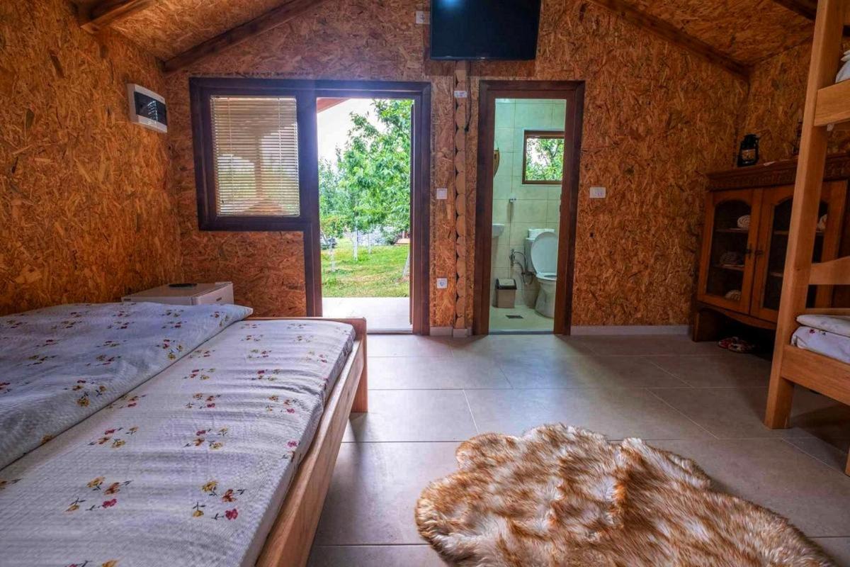 Holiday Bungalows & Food Πλαβ Εξωτερικό φωτογραφία