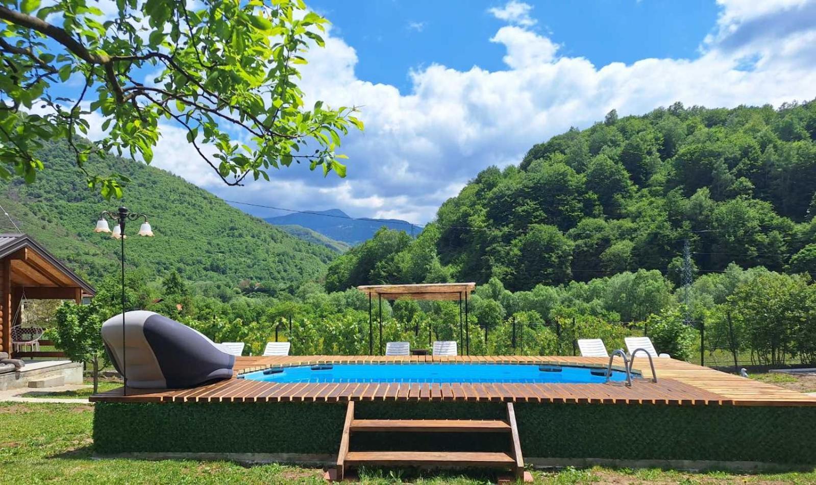 Holiday Bungalows & Food Πλαβ Εξωτερικό φωτογραφία